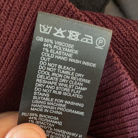 NWT- never worn Reiss Bodycon knit dress in burgundy size XS - Picture 6 of 7